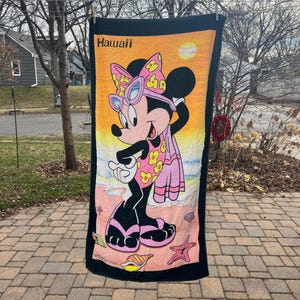 Minnie Mouse Beach Towel