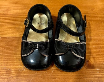 Baby 3 Mary Janes Black and Gold