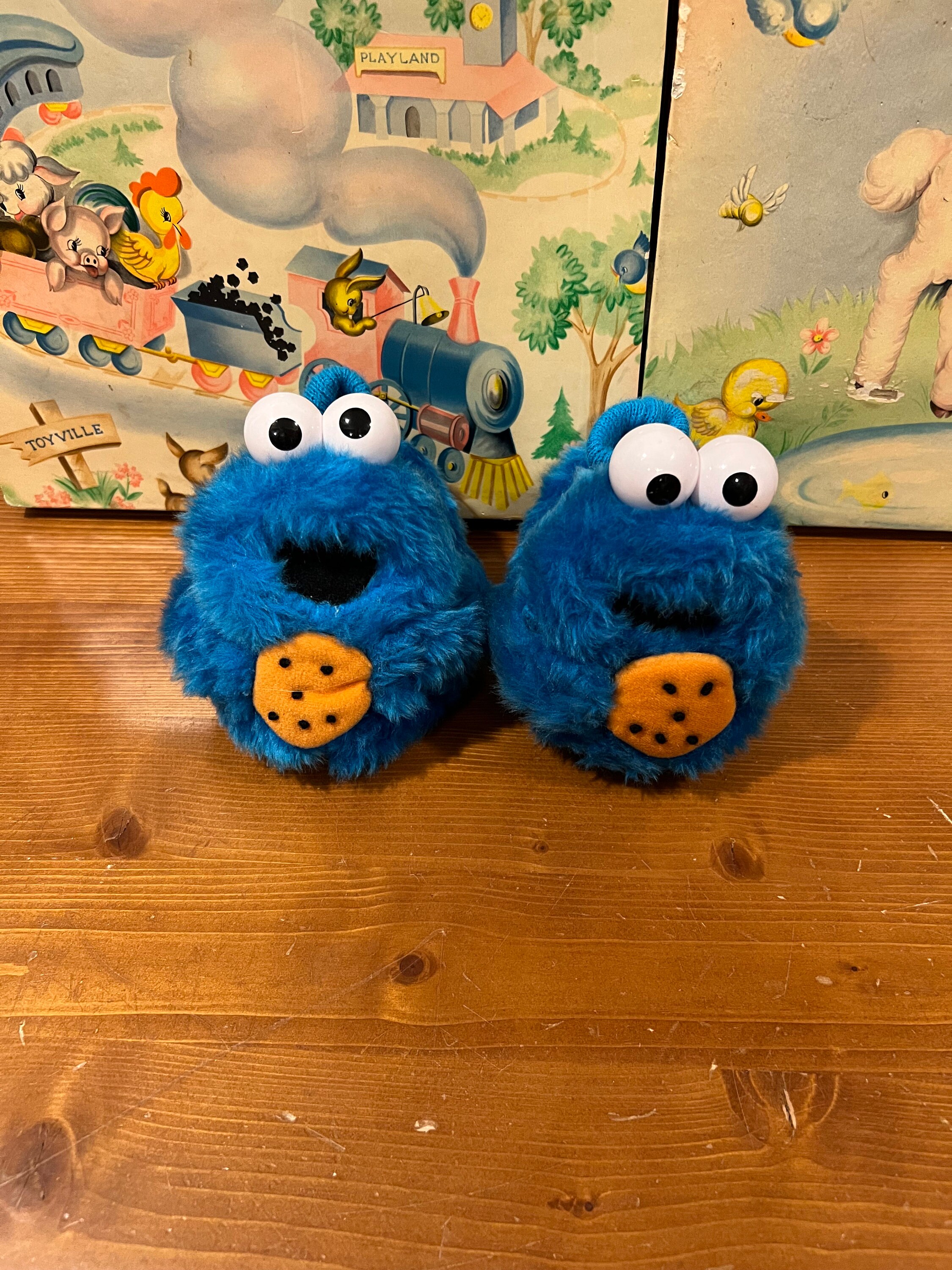 Adult cookie shop monster slippers