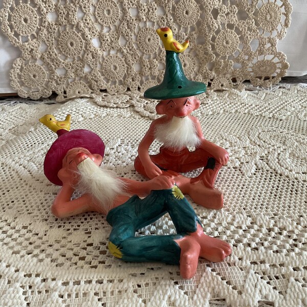 Vintage Rare Reclining Sleeping Hillbilly Men Salt and Pepper Shakers Japan