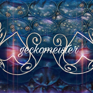 May include: A decorative metal art piece with the word "geckomeister" in white script. The artwork features a stylized, symmetrical design with swirling lines and teardrop shapes, set against a textured blue background.
