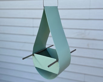 Drop - Modern Bird Feeder in Mint