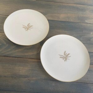 Lot Of 2 Vintage LENOX Wheat Pattern Gold Rim Dinner Plates 10 3/8&quot; R-442 (ST)
