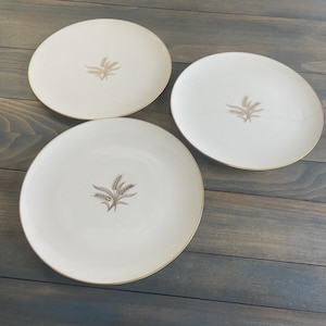 Lot Of 3 Vintage LENOX Wheat Pattern Gold Rim Dinner Plates 10 3/8&quot; R-442 (ST)