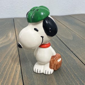 Snoopy Bobblehead - Etsy