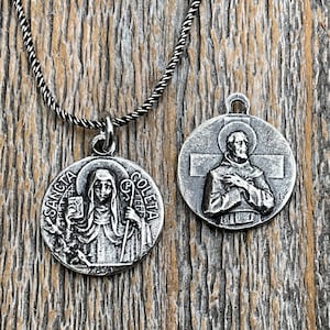 Petite réplique de la médaille et du collier antiques de Sainte Colette de Corbie en argent sterling, par les artistes français Penin & Karo, médaillon recto-verso