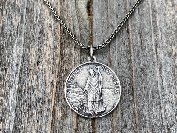 St patrick best sale pendant