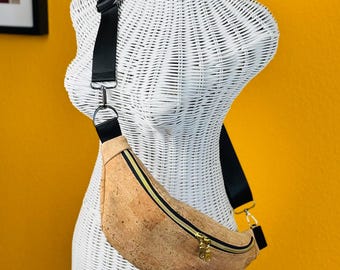 Cork fanny pack/belt bag with double-sided zipper and interchangeable shoulder strap