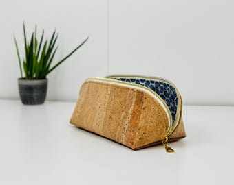 Handmade cork case *23 cm x 9 cm x 9 cm *, cork case, pencil case, cosmetic bag, cosmetic pouch