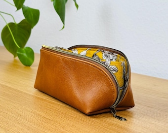Handmade leather case *23 cm x 9 cm x 9 cm* made of brown genuine leather, cosmetic bag, pencil case