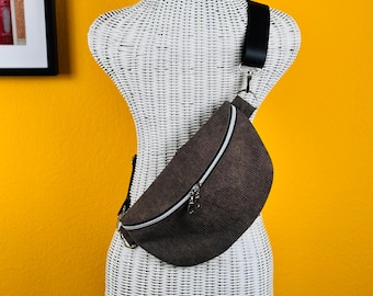 Corduroy waist bag/belt bag with double-sided zipper and interchangeable strap, taupe