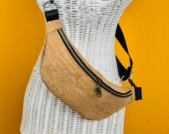 Cork waist bag/belt bag, blue interior/geometric design, with double-sided zipper and interchangeable shoulder strap