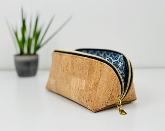 Handmade cork case *23 cm x 9 cm x 9 cm *, cork case, pencil case, cosmetic bag, cosmetic pouch