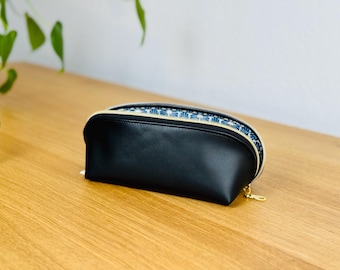 Handmade leather case 23cm x 9cm x 9cm, cosmetic bag, black, genuine leather