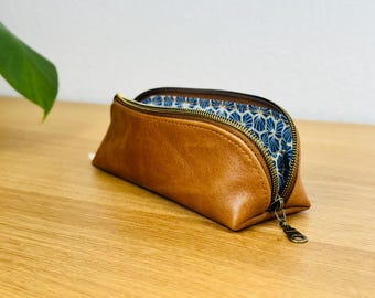 Handmade leather case *20 cm x 6.5 cm x 6.5 cm* made of brown genuine leather, cosmetic bag, pencil case
