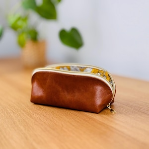 Custodia in pelle fatta a mano *23 cm x 9 cm x 9 cm* in vera pelle marrone, borsa per cosmetici, astuccio
