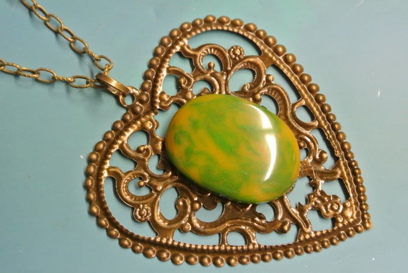 Pendant necklace with genuine tested vintage 1950s flamy yellow/ grass green tested bakelite plastic cabochon and antiquecolor bronze heart image 1