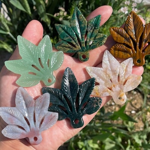 4,8 cm Natur Quarz Kristall Ahornblatt Anhänger Hand geschnitztes Messer Kristall Ahornblatt Dekoration Energie Kristall Geschenk Heilung zufällig