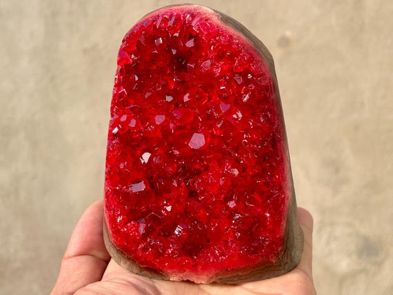 レッドクォーツ パイライト 共生石 水晶 クラスター 鉱物標本 原石 置物 レッドクォーツジオード：水晶クラスター標本、ヒーリングギフト