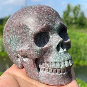 3.8&#39;&#39;+Natural quartz crystal skull,Hand carved,Crystal skull,Quartz Crystal ,Home Decoration Gifts,Crystal healing, Crystal gifts