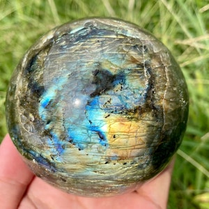 Natural Labradorite ball,Handmade sphere,Labradorite specimens,Quartz crystal ball,Crystal Gifts,Home Decoration,Crystal Healing ,1pc