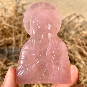 3.1&#39;&#39;+ Natural Pink rose quartz Virgin Mary,Hand carved Virgin Mary,Crystal skull,Quartz Crystal Virgin Mary,Home Decoration Gifts,random/pc