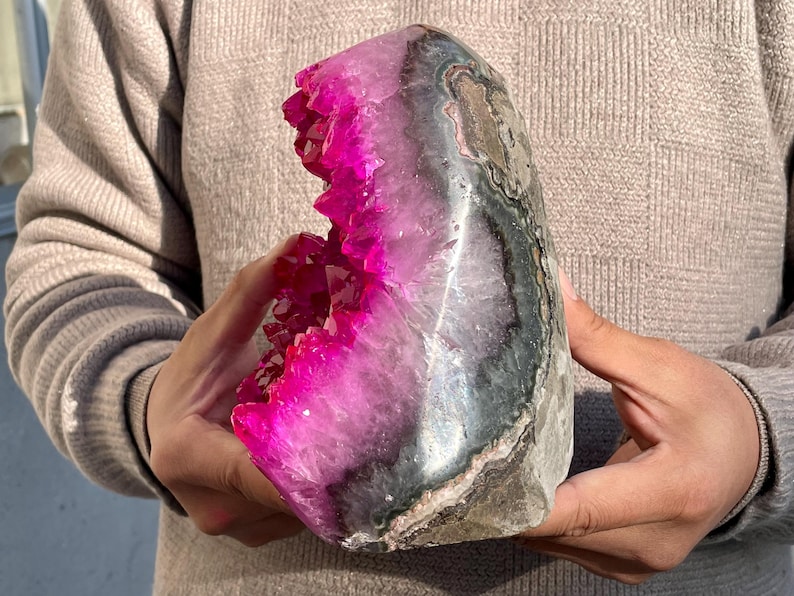 Pink Quartz Geode Specimen: Crystal Healing Home Decor - Etsy