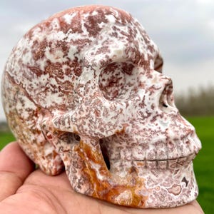 4.25&#39;&#39;Natural Snowflake stone kull,Crystal skull,Hand carving,Quartz Crystal skull,Home Decoration,Crystal Gifts,Crystal healing H15
