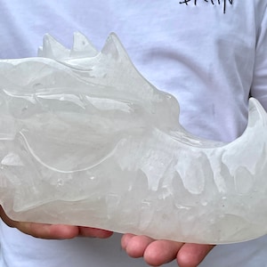 10&#39;&#39;+Top Natural White quartz dragon head,Quartz Crystal dragon skull,Hand carved dragon,Crystal dragon,Home Decoration Gifts/pc