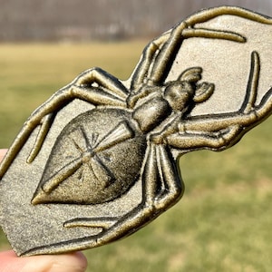 3,4 &quot;Natural Gold Obsidian Spinne Hand geschnitzte Spinne, Kristall Spinne Schädel, Quarz Kristall, Kristall Figur, Dekoration Geschenke, zufällig 1Stk