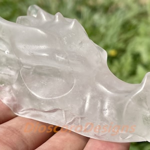 Crâne de dragon en cristal de quartz clair sculpté à la main : cadeau déco