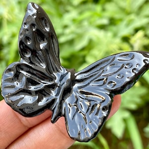2.1&#39;&#39;+Natural obsidian butterfly ,Quartz Crystal butterfly skull,Hand carved ,Home Decoration ,Crystal gifts,Crystal healing,Random 1pc