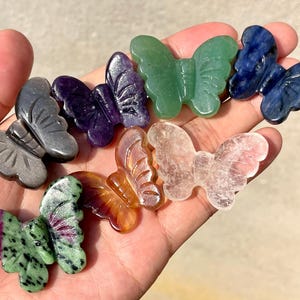 1.1&#39;&#39;+ Natural quartz crystal butterfly skull,Hand carved butterfly ,Crystal butterfly,Quartz crystal skull,Home Decoration Gifts,random 1pc
