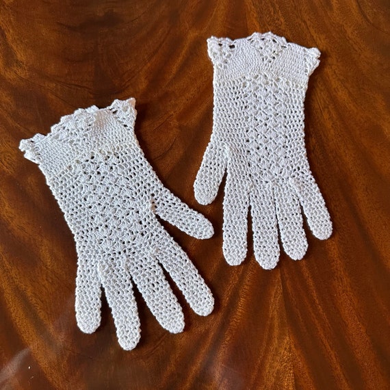 Vintage White Hand Crocheted Gloves - image 1