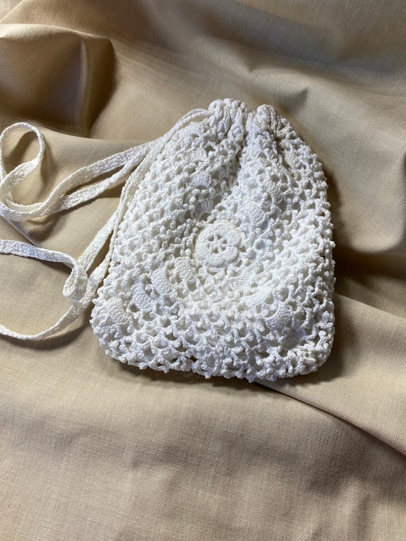 Antique White Crochet Purse with a Linen Lining