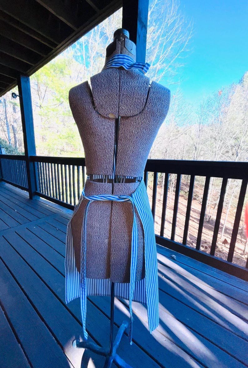 Vintage Blue and White Full Apron With Handmade Crochet Lace on Front ...