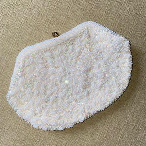 White Beaded Handbag Made in Hong Kong With Vintage Purse Pocket Book Bag Evening
