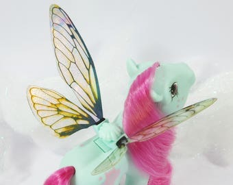 Cicada Flutter Wings