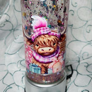 Holiday highland cow - 16oz snow globe tumbler.