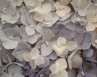 Gumpaste hydrangea blossoms (individual)