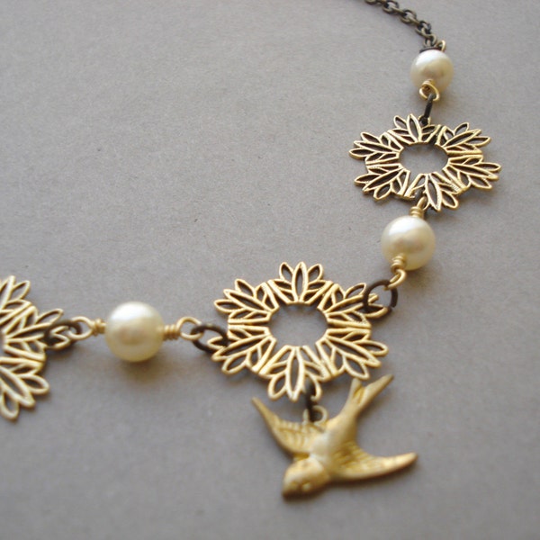 Classic Filigree and Pearl Necklace