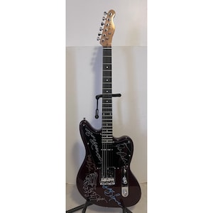 Traveling Wilburys 6 STRING OFFSET P-90 SOLID roasted mohogany electric guitar signed with proof