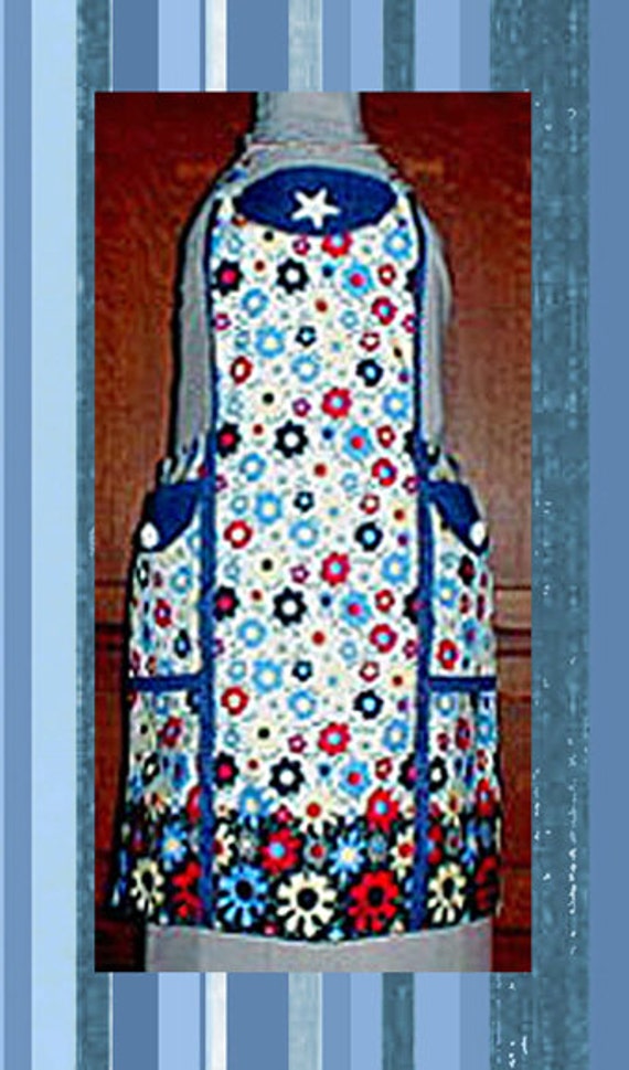 Items similar to Vintage Apron with Deep Pockets And Nostalgic Buttons