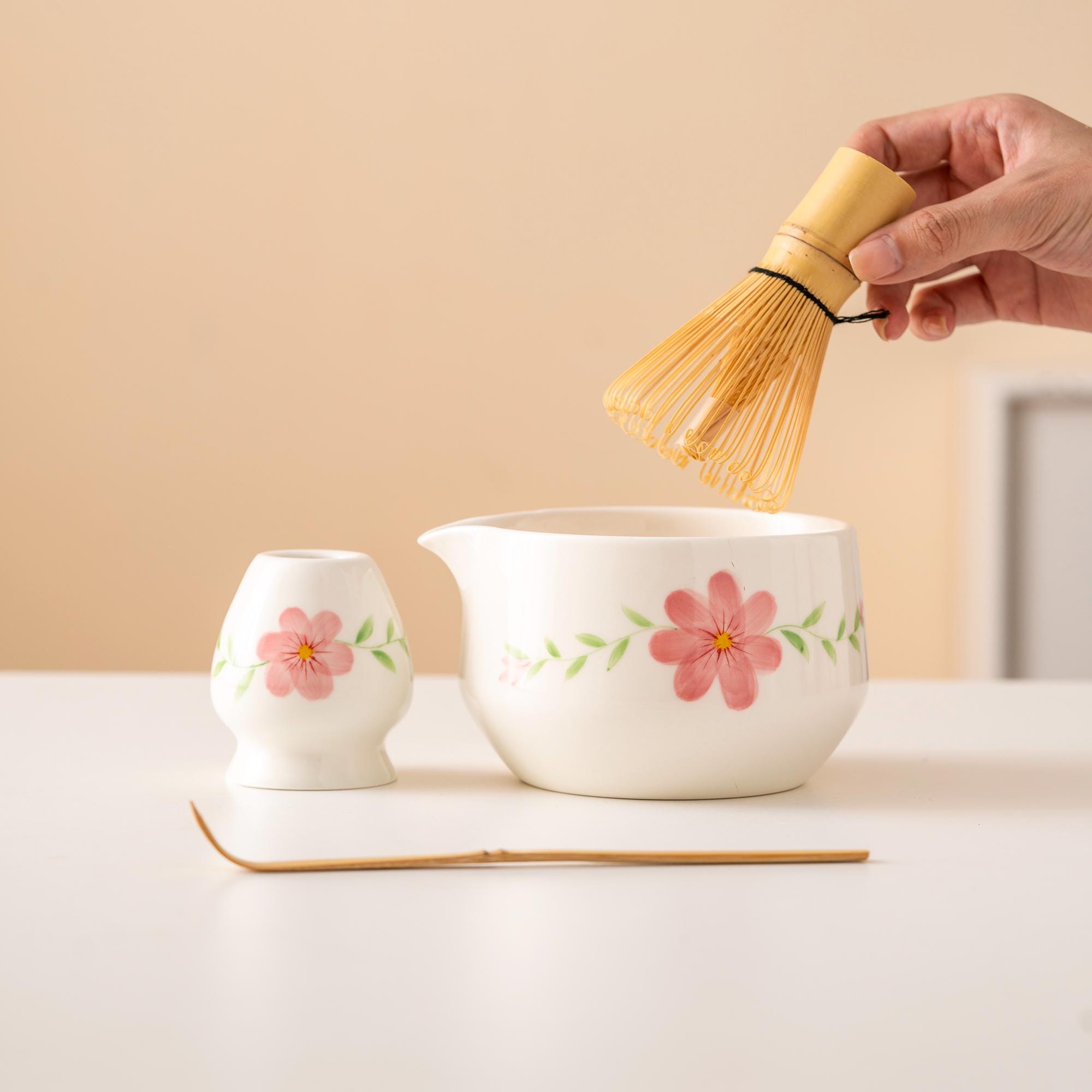 陶器製茶器セット 花模様 7点 陶器製茶器セット 花柄 6点 茶器セット 7点セット 茶器茶喜お抹茶セット 抹茶碗 （ 茶道具 茶道 茶道具セット 抹茶 セット 抹茶椀、棗 なつめ 茶せん 茶さじ 敷き布 布巾 竹製ケース おしゃれ プレゼント お土産 ） 【黄】(黄): リビングート ... 茶道具セット 陶器 花柄