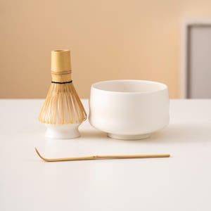 Pure White Ceramic Matcha Bowl Set Bamboo Whisk and Chasen Holder Unique Matcha Tea Ceremony Set 480ml