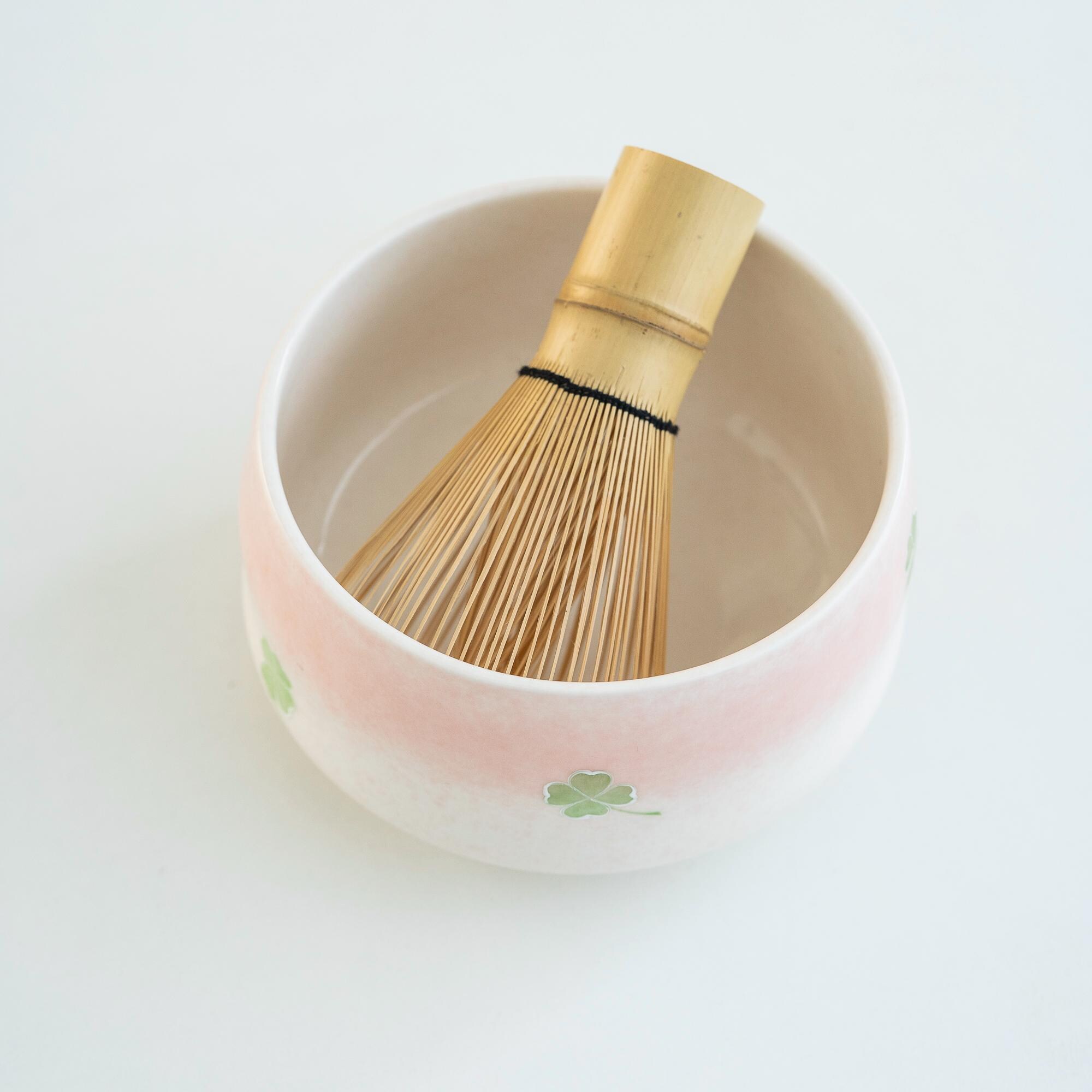 手描き四つ葉のクローバー陶器抹茶碗セット 日本の抹茶キットギフト 