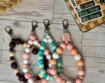 Beaded Kindle Page Turner Wristlet | Bookish Silicone Accessory