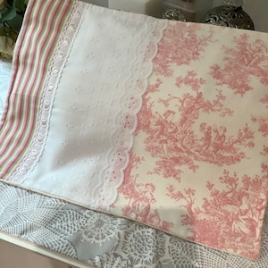 Hand M. Shabby chic Pink Romantic Toile lace, Pillow case