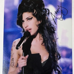 人気の春夏 winehouse Amy sign 日本 Etsy - ミュージシャン
