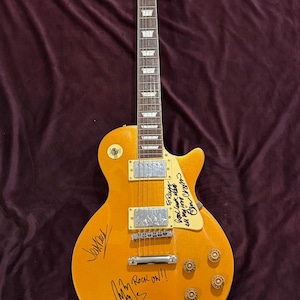 Les Paul E-Gitarre, signiert von der Band Yardbirds